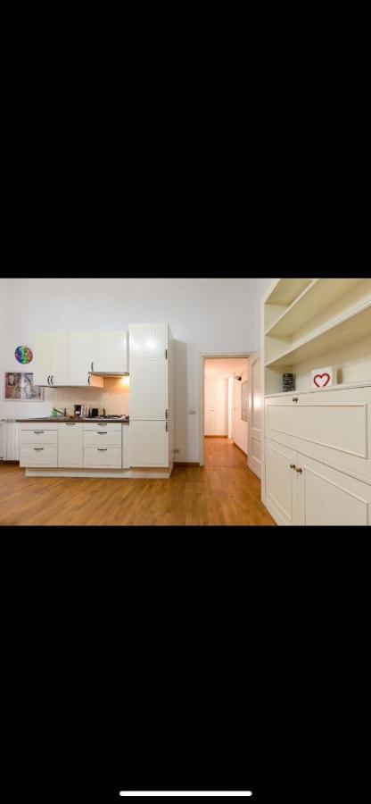 Apartamento In Front Of Coliseum 3